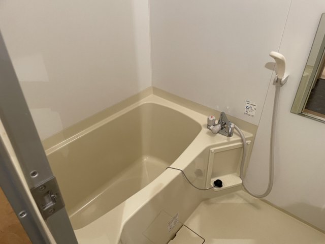 バス・シャワールーム　バス　ゆったりサイズですよヽ（＾ｏ＾）丿