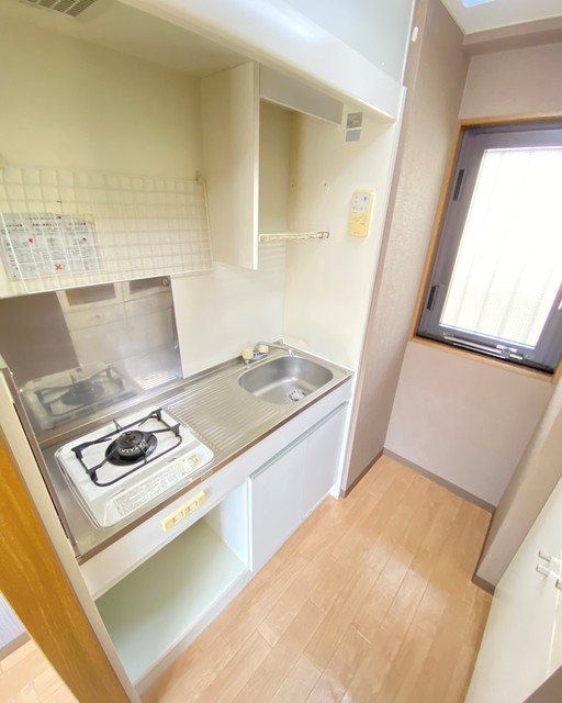 キッチン　同物件他部屋写真