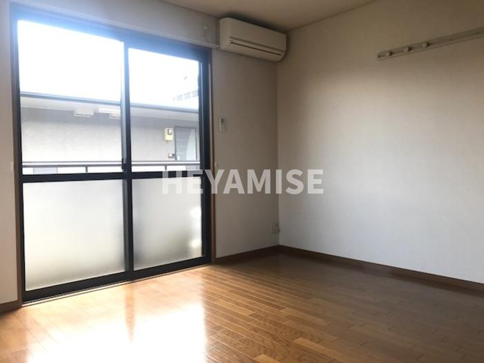 居室・リビング　※室内画像は別号室のもの