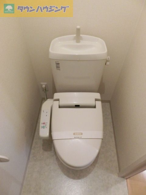 トイレ　ウォシュレット付き
