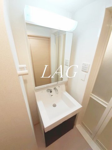 洗面設備　洗面台です。