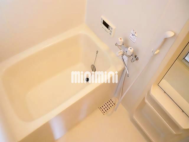 バス・シャワールーム　追い焚き機能付きです。