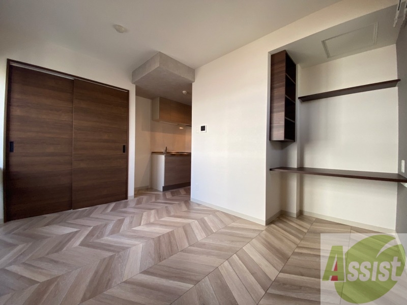 その他部屋・スペース　寝室はこちらです。光が差し込む、温かみのあるお部屋です。