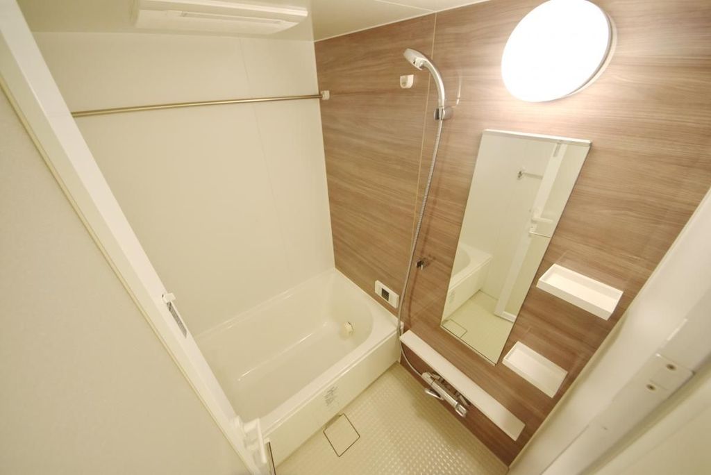 バス・シャワールーム　収納