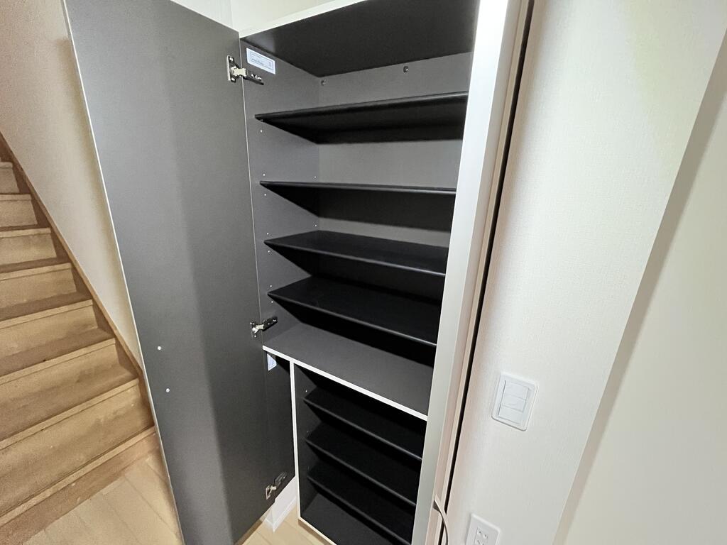 玄関　※同施工会社参考写真