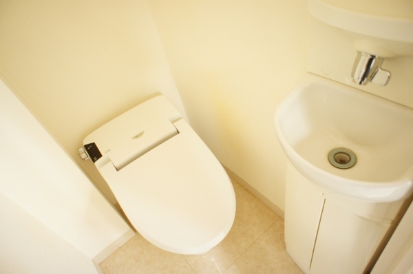 トイレ　※別部屋参考写真使用