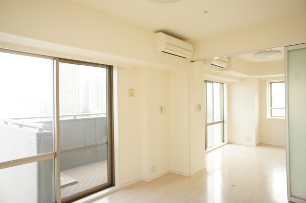 居室・リビング　※別部屋参考写真使用