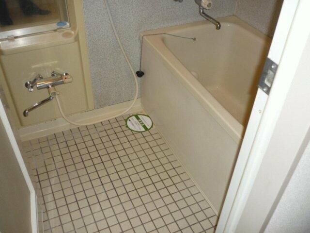 バス・シャワールーム　別部屋参考写真