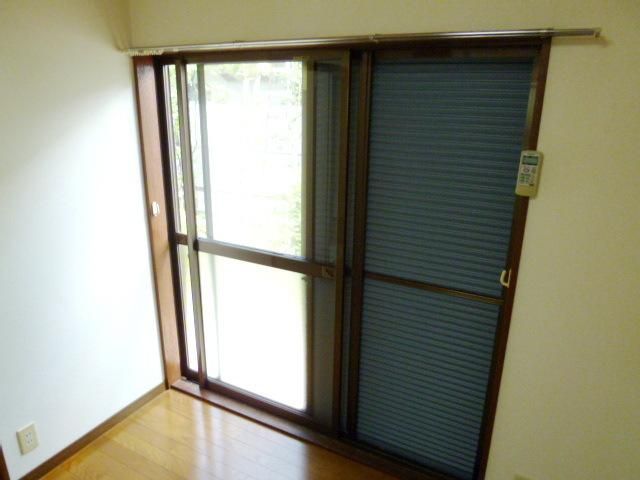 セキュリティ　★雨戸付き★