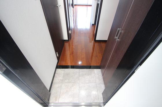 玄関　※別号屋の写真です