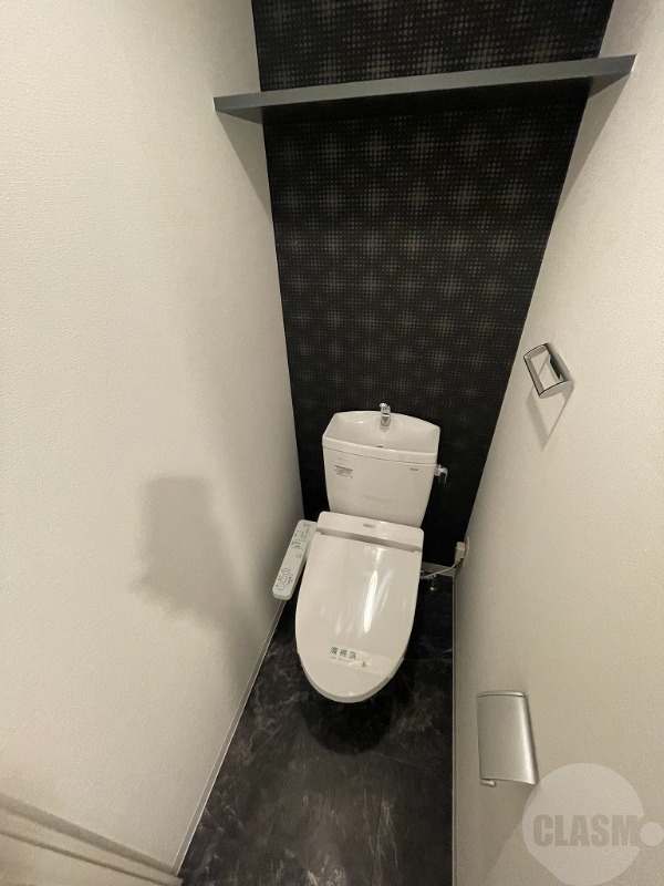 トイレ　ウォシュレット付き♪