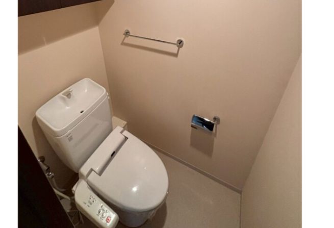 トイレ　清潔感のあるトイレです