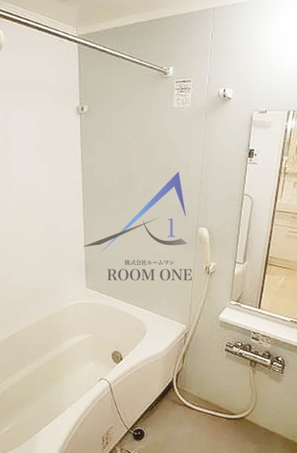 バス・シャワールーム　お風呂です。