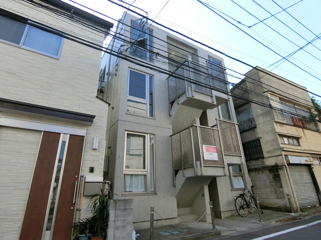 建物外観　★外装コンクリートのスタイリッシュな物件★