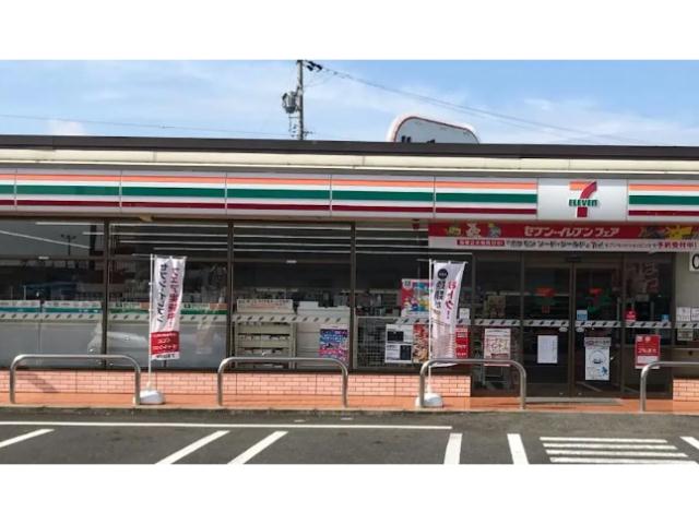 コンビニ　セブンイレブン西尾寺津4丁目店（コンビニ）まで1325m