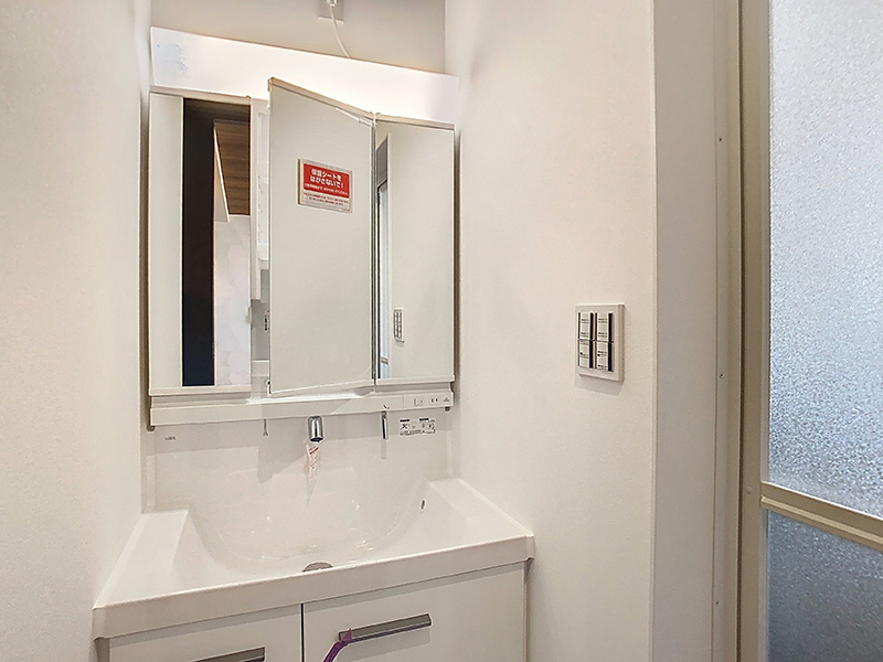 洗面設備　同タイプ