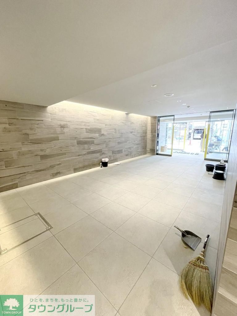 エントランス　駐車場