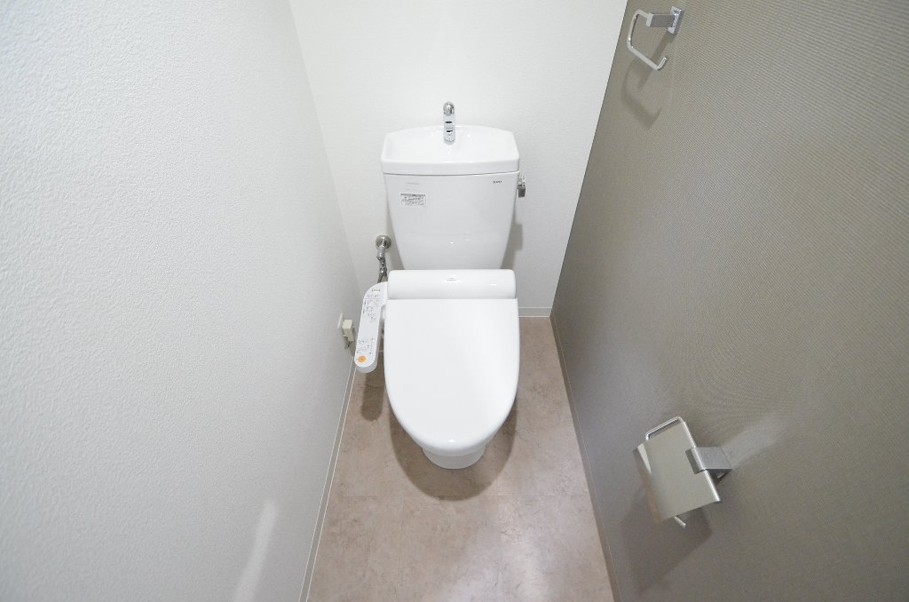 トイレ　シャワー付トイレ