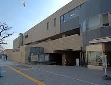 図書館　東大和市立中央図書館（図書館）まで439m