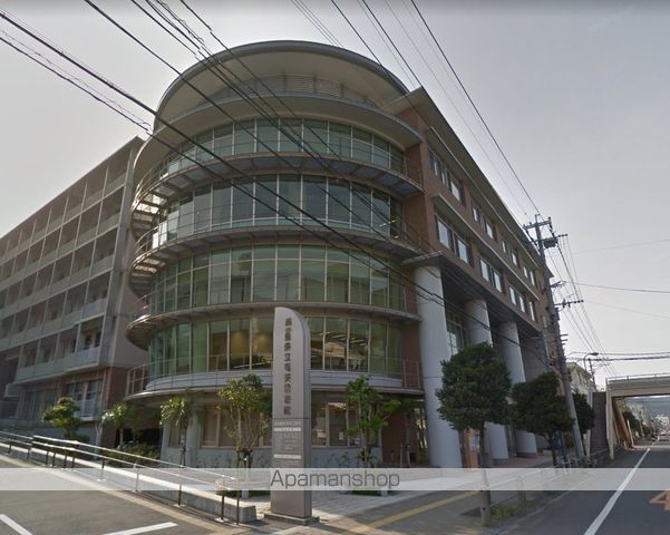 図書館　鹿児島県立奄美図書館（図書館）まで200m