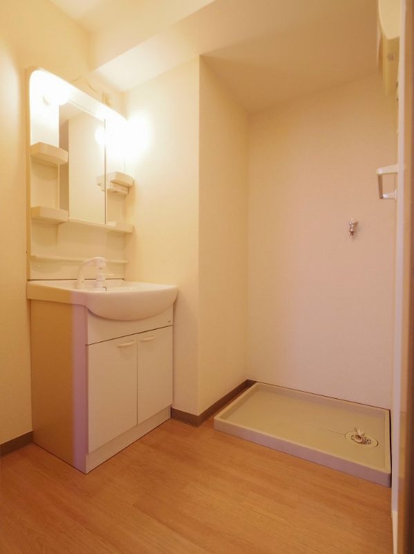 洗面設備　※同仕様写真です