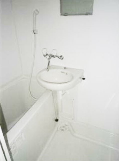 バス・シャワールーム　同仕様参考写真