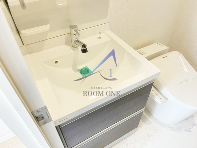 洗面設備　洗面台です。