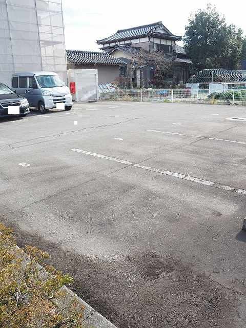 駐車場　駐車場があります