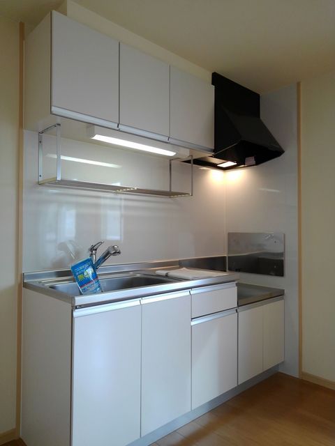 キッチン　コンパクトなキッチンで掃除もラクラク