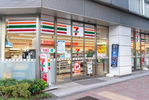 コンビニ　セブンイレブン 日本橋1丁目昭和通り店（コンビニ）まで163m