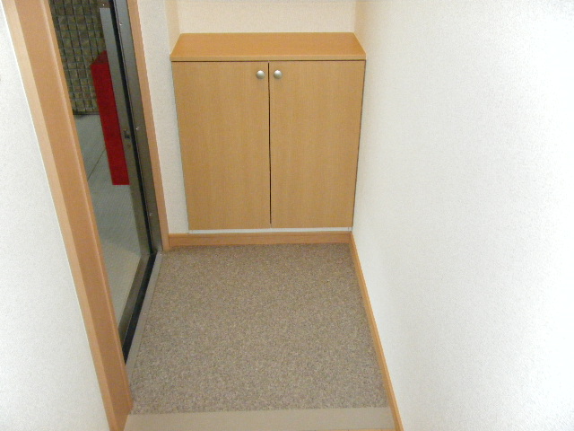 玄関　現状優先