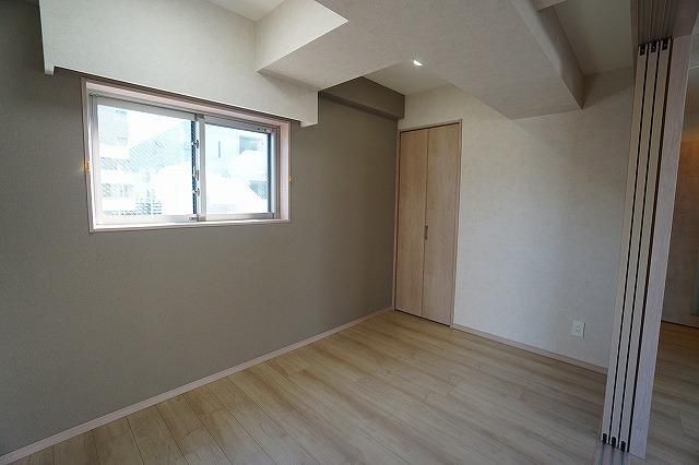 その他部屋・スペース　落ち着いて過ごせるお部屋なので、寝室にいかがでしょうか