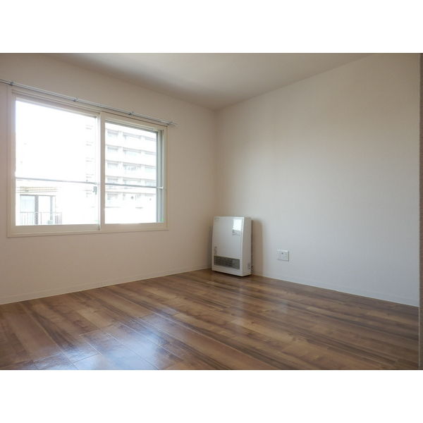 居室・リビング　★都市ガスデザイナーズMS！★南向き角部屋で陽当り良好！