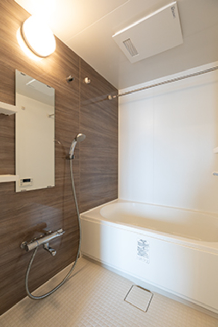 バス・シャワールーム　※写真は同タイプ住戸です。