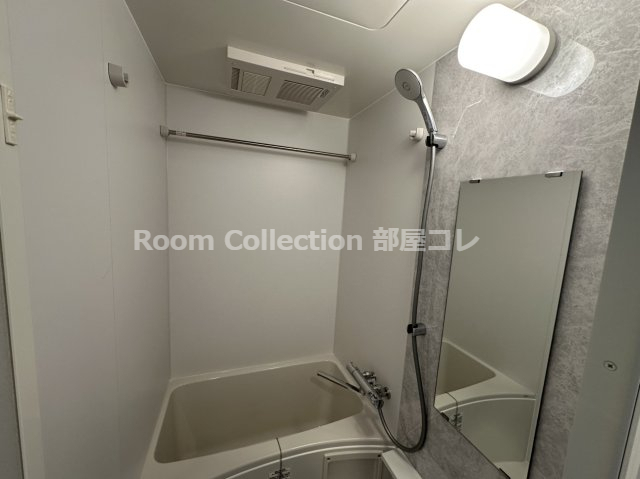 バス・シャワールーム　※同物件他部屋写真 反転、色違いの場合有 現況優先