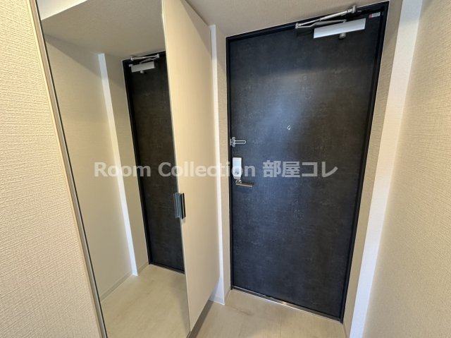 玄関　※同物件他部屋写真 反転、色違いの場合有 現況優先
