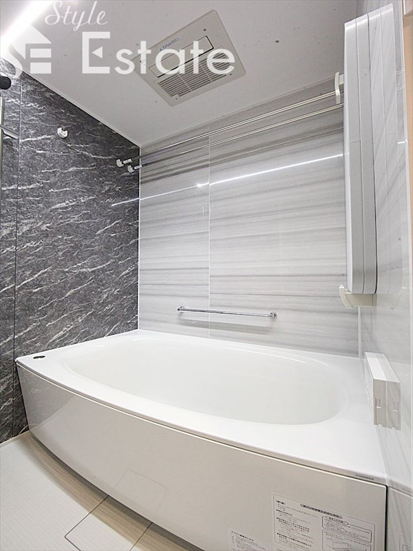 バス・シャワールーム　バスルーム