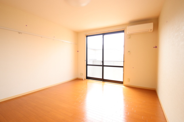 居室・リビング　※別室の参考写真の為、現況優先です。