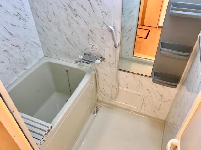 バス・シャワールーム　浴室