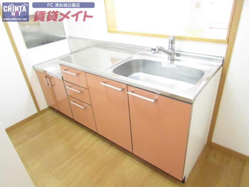 キッチン　同型参考写真