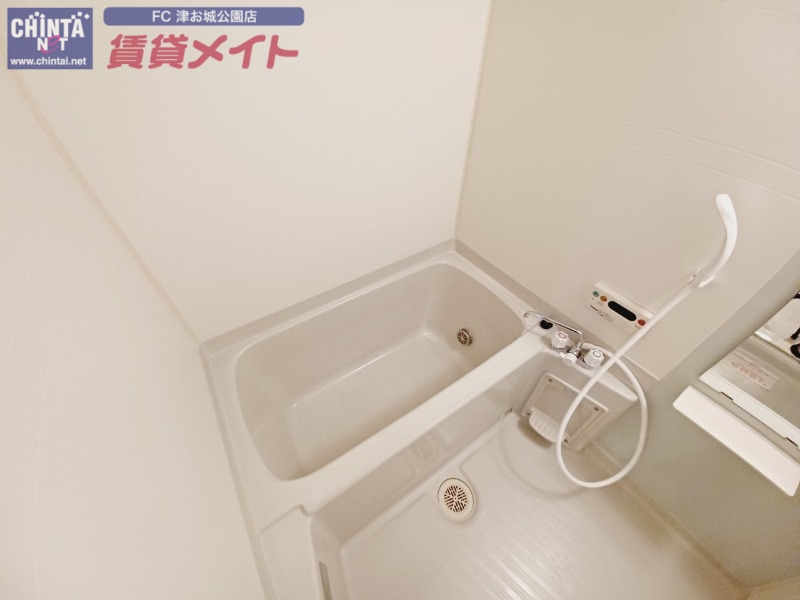 バス・シャワールーム　同型参考写真