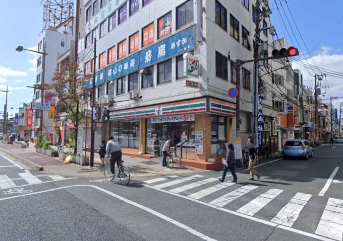 コンビニ　セブンイレブン岡山駅元町店（コンビニ）まで703m