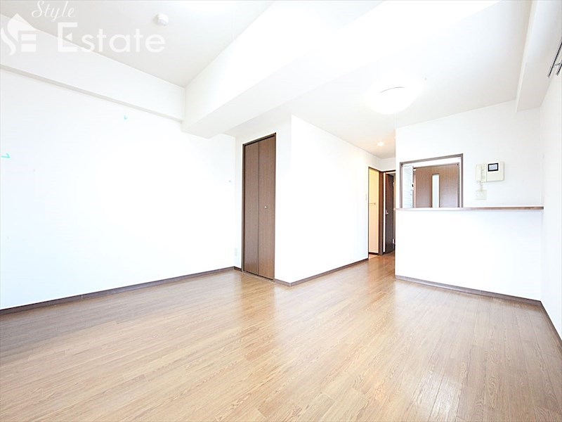 居室・リビング　内装