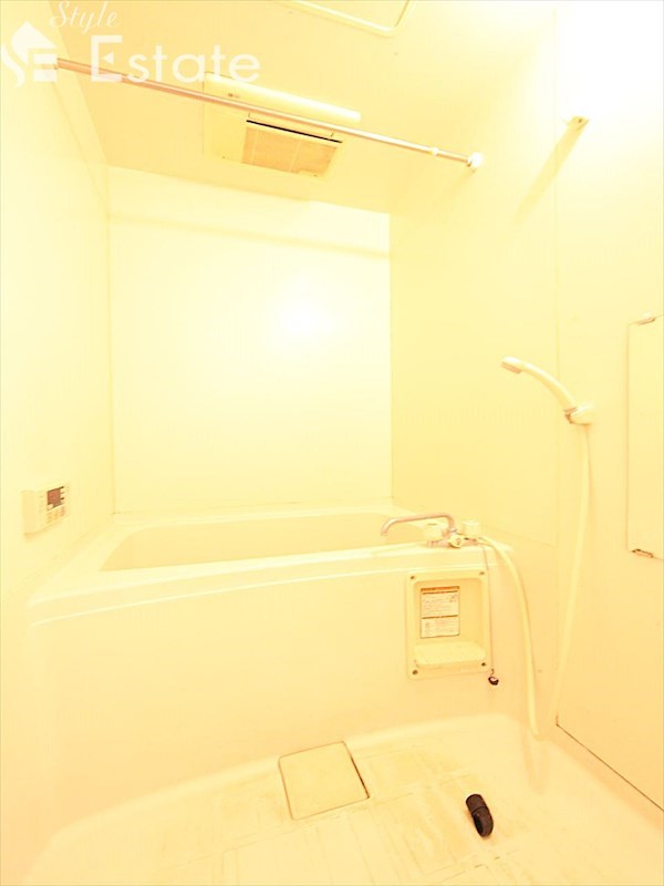 バス・シャワールーム　バスルーム