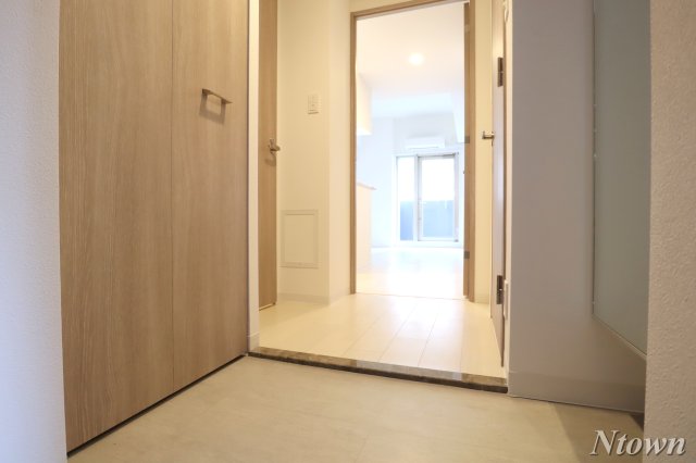 玄関　落ち着いた玄関です