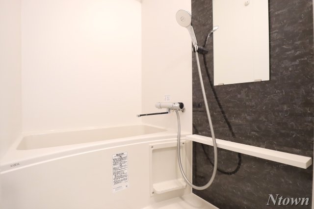 バス・シャワールーム　お風呂で日々の疲れを落としましょう