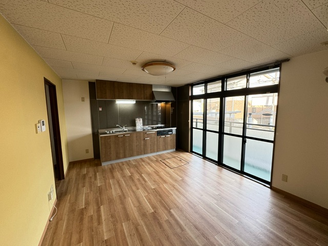 居室・リビング　ゆったり過ごせる居間です