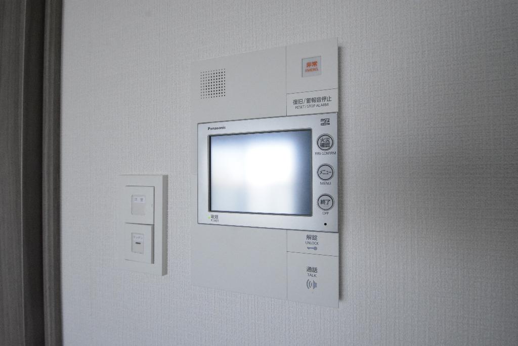 セキュリティ　カメラ付インターホン