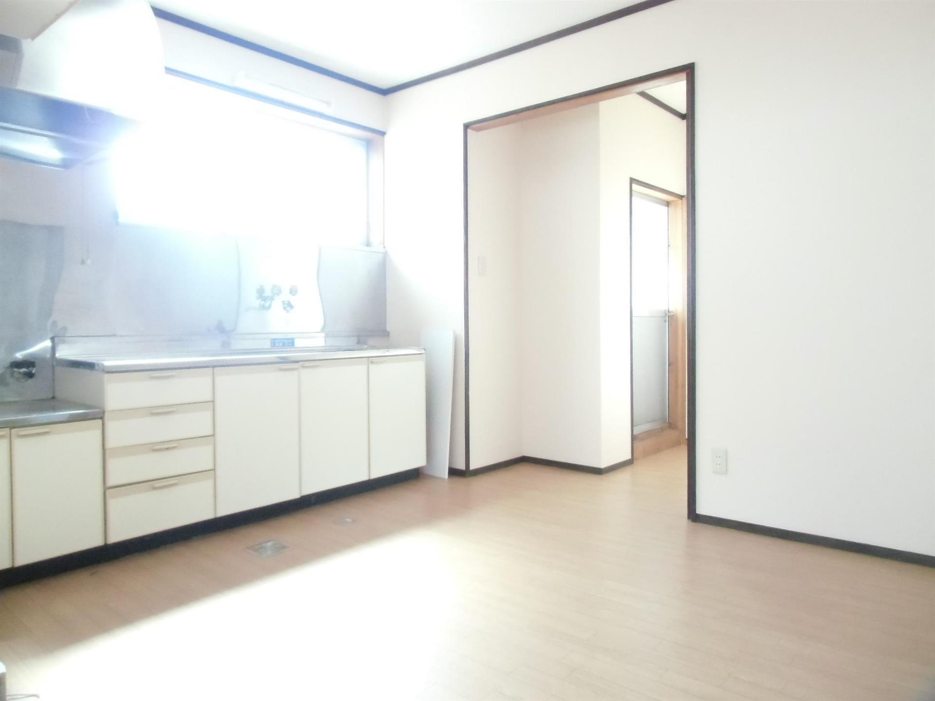 駐車場　☆ダイニング☆