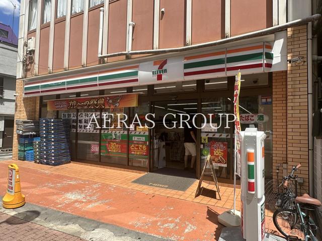 コンビニ　セブン-イレブン 新宿大久保通り店（コンビニ）まで96m